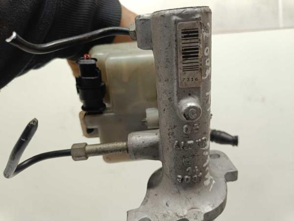 MAITRE CYLINDRE OPEL ASTRA H 2004-2010 - Vue 4